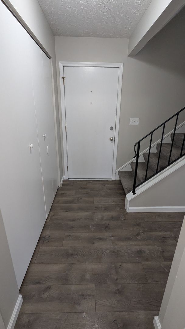 Building Photo - MN Cedar Village (833)