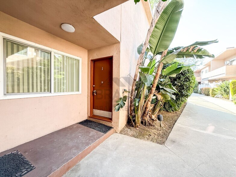 Building Photo - 5433 Sepulveda Blvd