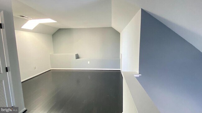 Building Photo - 43861 Hartley Pl