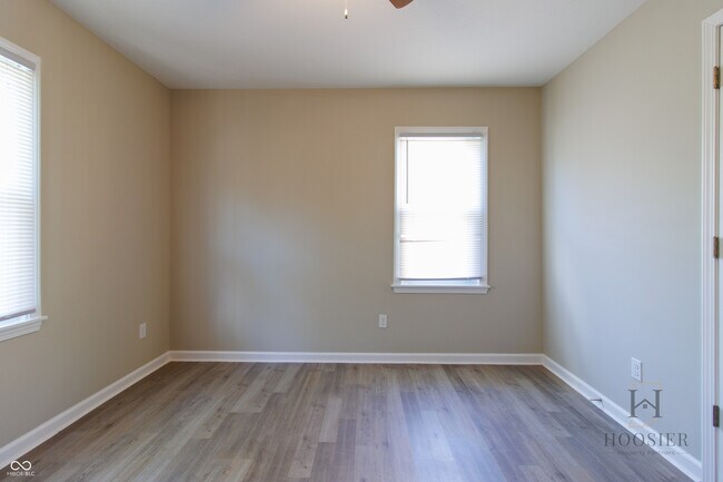 Building Photo - 5838 Greenfield Ave