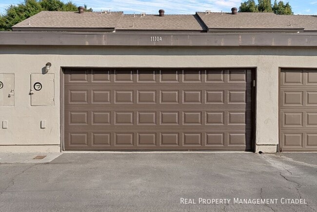 Building Photo - 11104 Grant Way