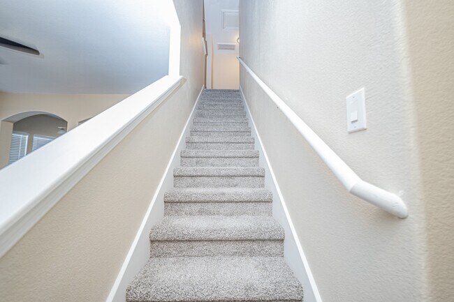 Building Photo - 10944 Chazenwood Dr