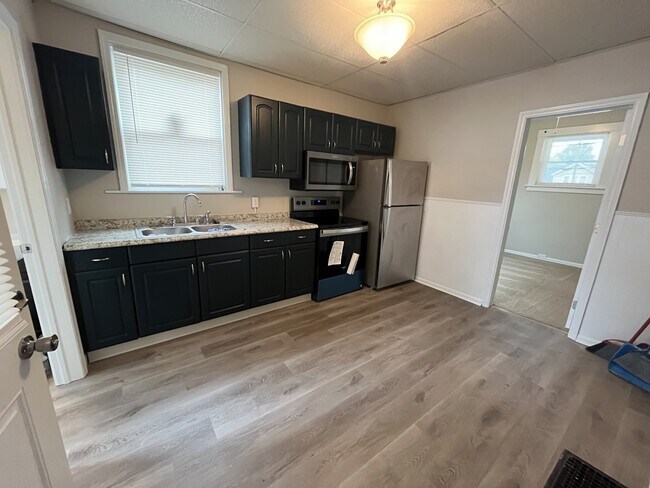 Building Photo - 5722 Bridgetown Rd