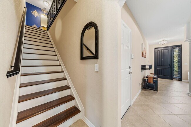 Building Photo - 10652 Ivanhoe Ln