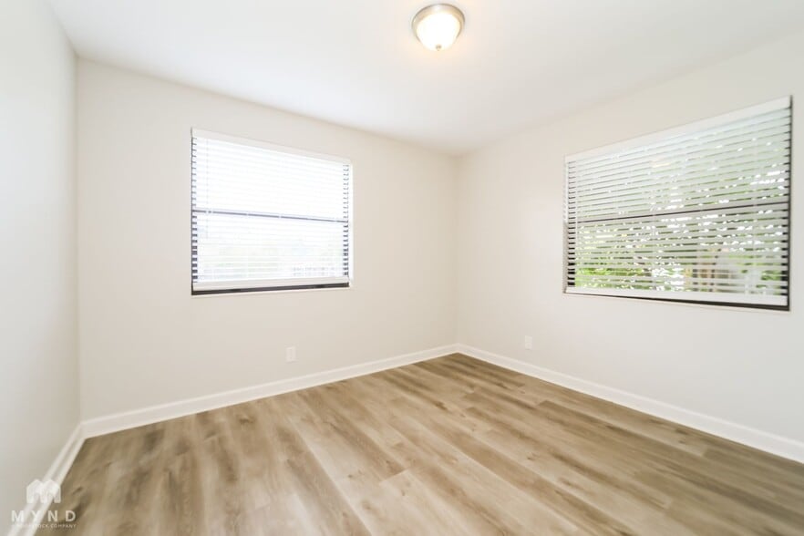 Building Photo - 10535 Jolynn Rd