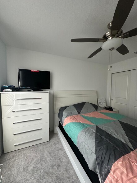 2nd Room - 2263 Portrait St
