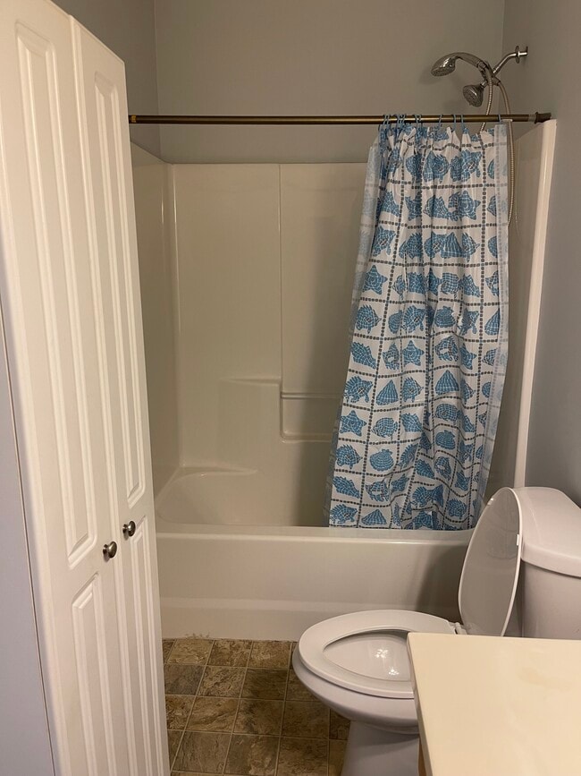 Building Photo - 1217 Dreamview Ln