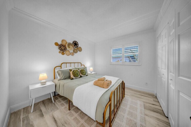 Building Photo - 555 S Gulf Dr