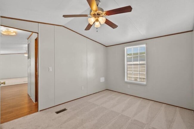 Building Photo - 2012 St Thomas