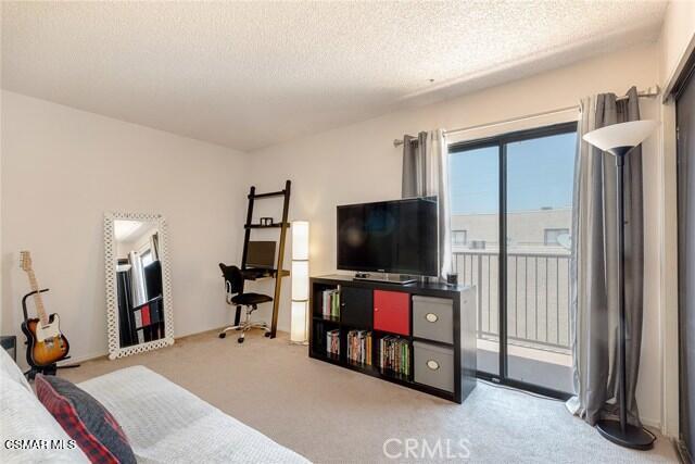 Building Photo - 21040 Parthenia St