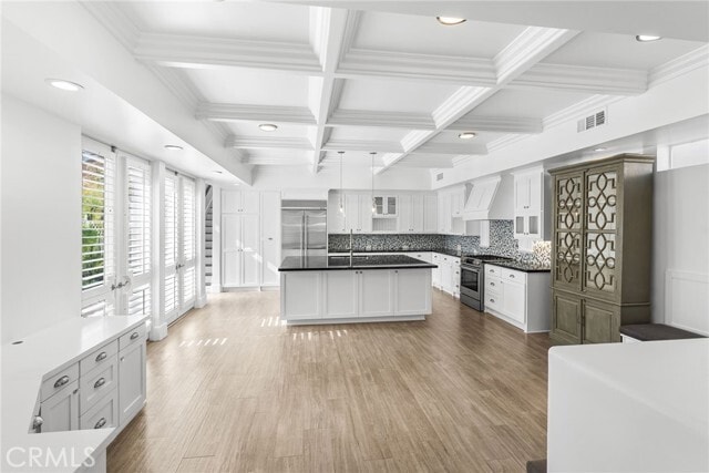 Building Photo - 357 13th St