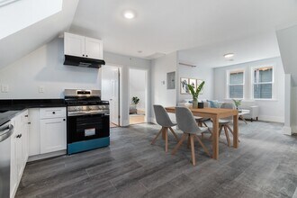 Building Photo - 108 Paul Gore St