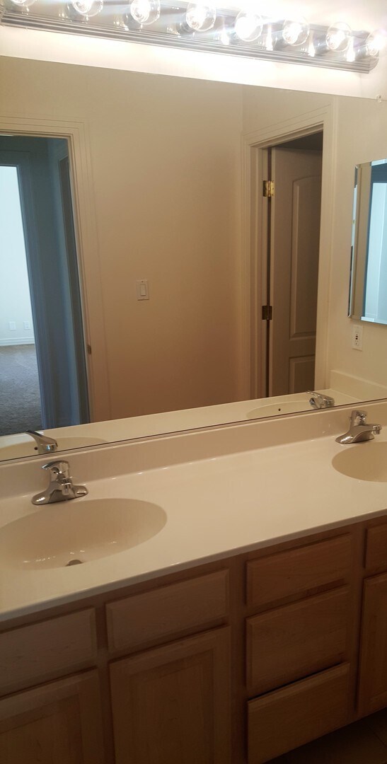 Building Photo - Amazing 4 Bedroom Home in Northwest Reno!