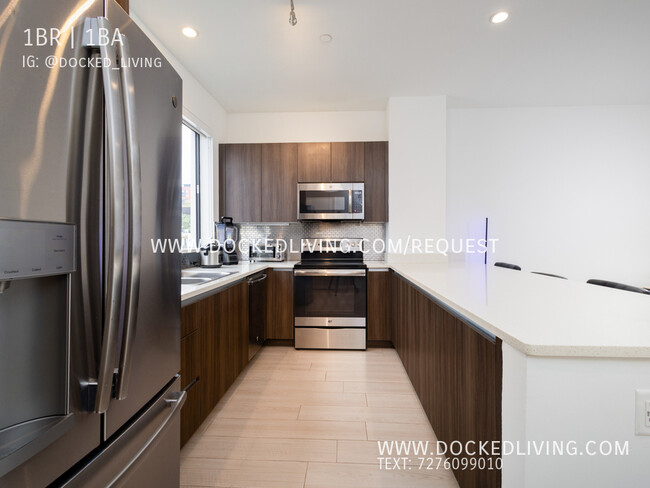 Building Photo - Luxury Co-Living at Fort Lauderdale. Premi...