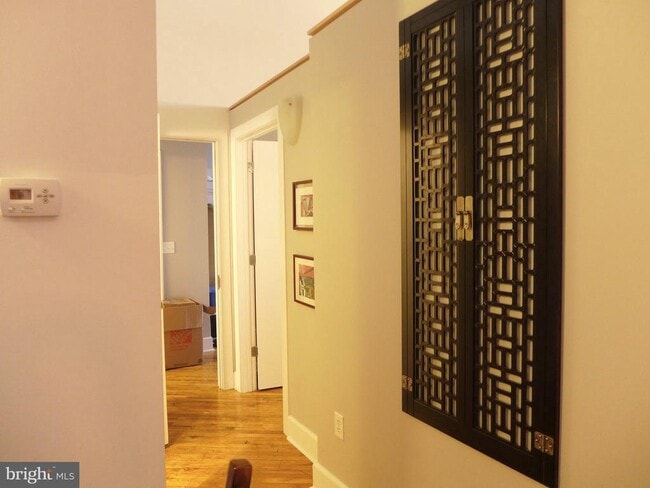 Building Photo - 200 Lincoln Ave