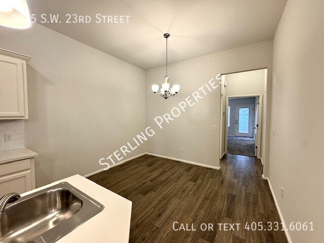 Building Photo - 9625 SW 23rd St