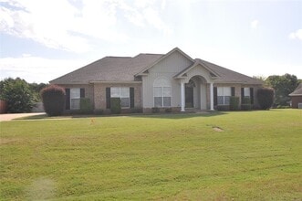 Building Photo - 172 Sunnybrook Dr