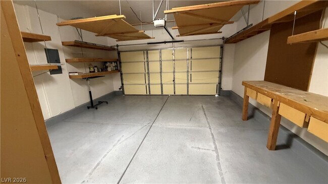 Building Photo - 2424 Predera Ave