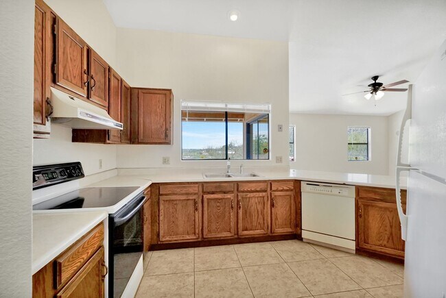 Building Photo - Pending/ Rented - Serene 3-bed 2-bath