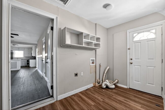Building Photo - Charming 3-Bedroom Home on a Corner Lot in Fort Worth!