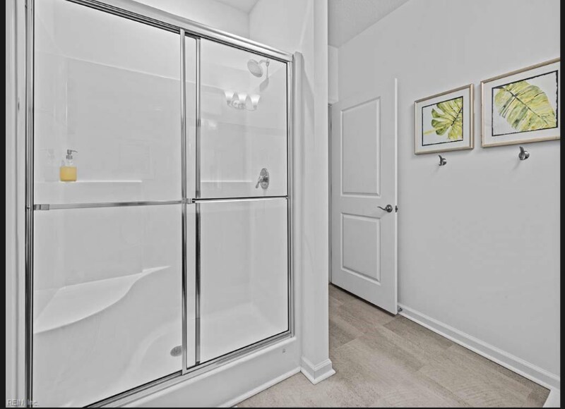 Building Photo - 1725 Dromolin Dr