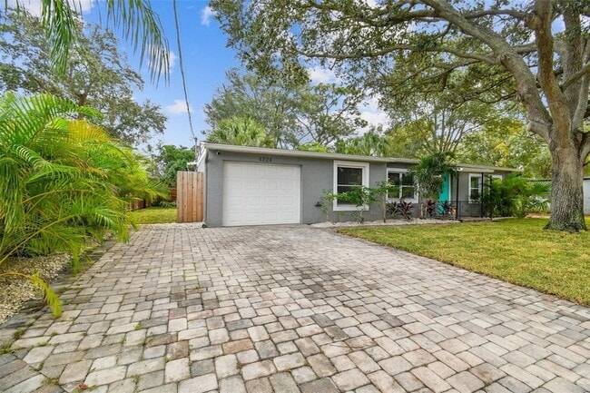 Building Photo - 4324 S Clark Ave