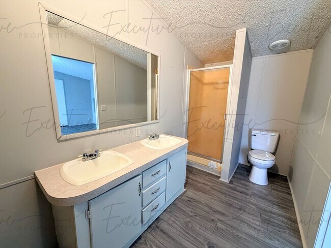 Building Photo - 625 N. Claiborne Street