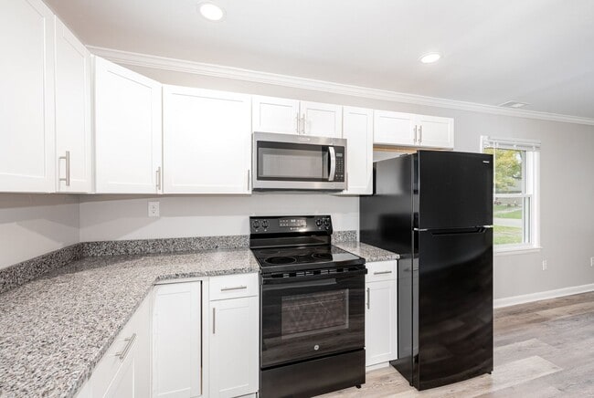 Building Photo - Fabulous 3 Bed 1 Bath Home!