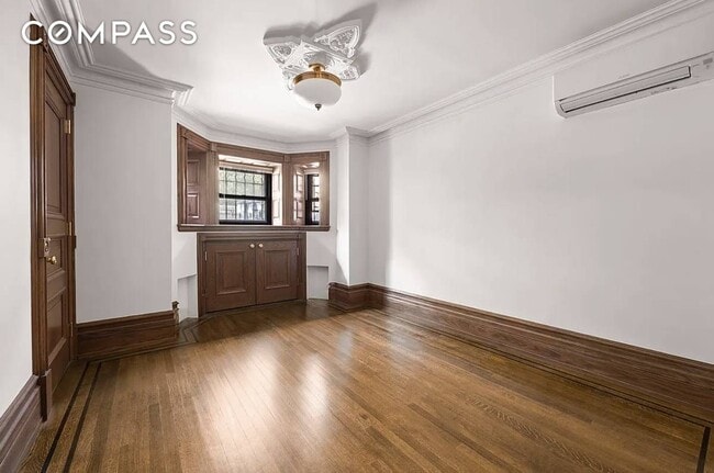 Building Photo - 323 Washington Ave