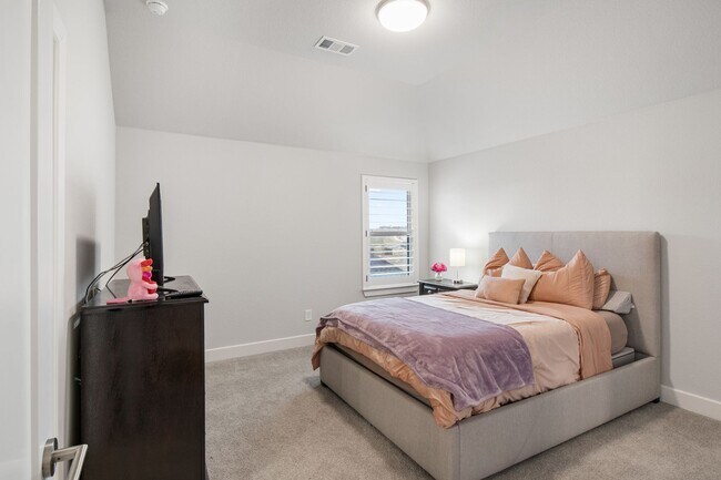 Building Photo - Stunning 4-Bedroom Luxury Residence with Bonus Office in the Prestigious Walsh Community LIKE NEW!