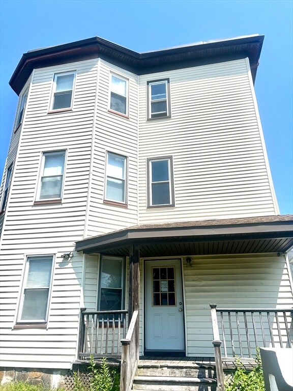 Building Photo - 92 Elliot St