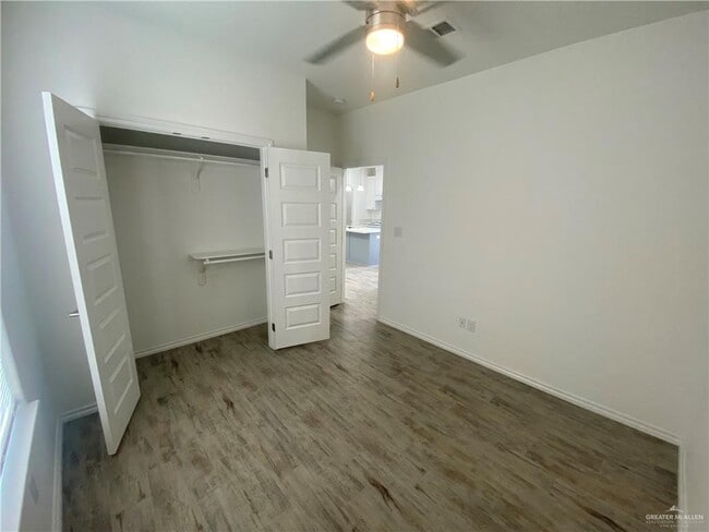 Building Photo - 2913 Maria Dr