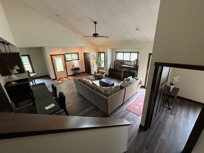 Building Photo - 98 Tribute Ave