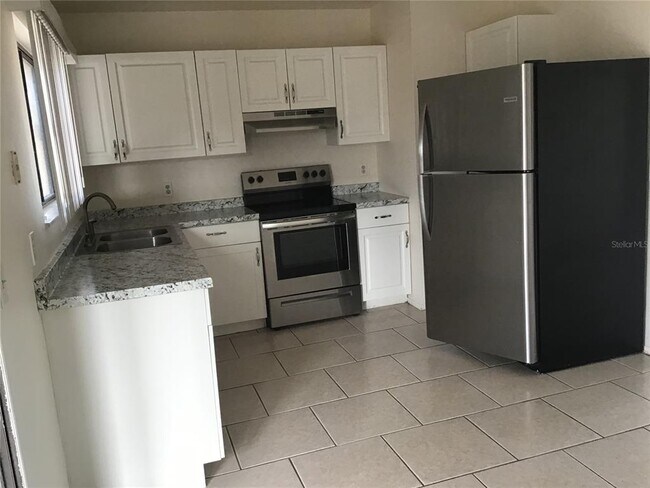 Building Photo - 7195 Arab Ct