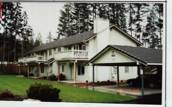 Primary Photo - Lakeland Apartments