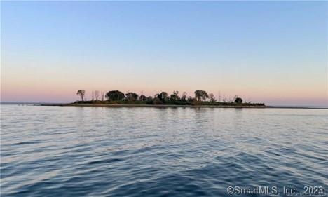 Building Photo - 702 E Broadway