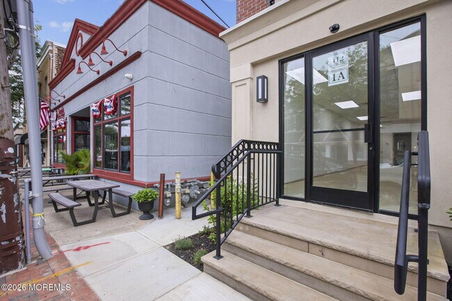 Building Photo - 112 Brighton Ave