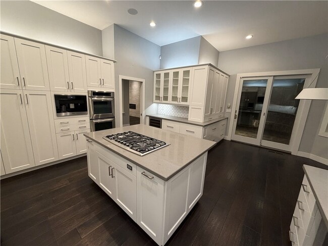 Building Photo - 4075 Arbolado Dr