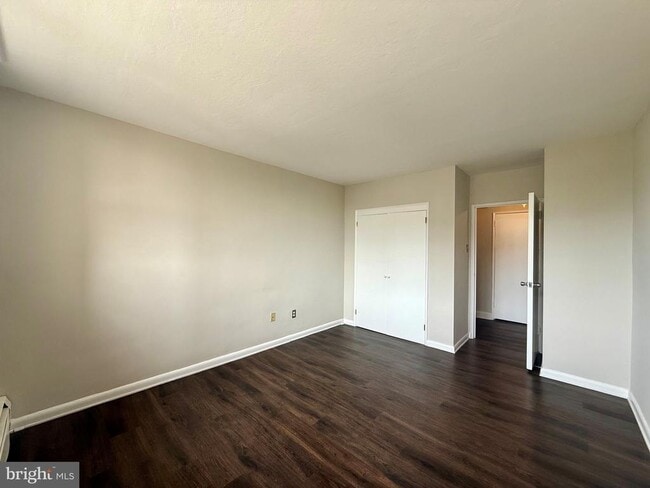 Building Photo - 1301 N Harrison St