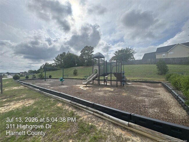 Building Photo - 395 Heathrow Dr