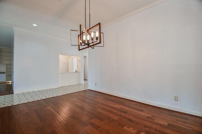 Building Photo - 13007 Waldemere Dr