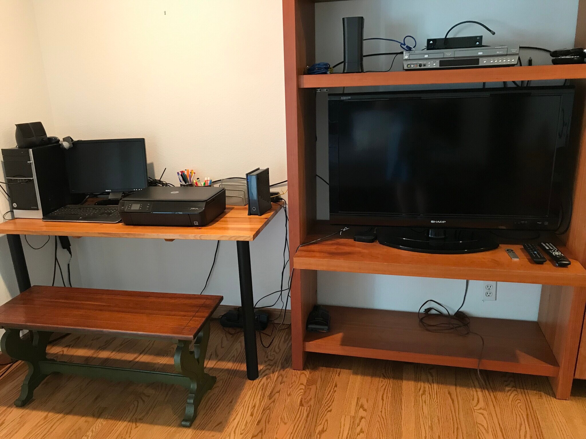 Building Photo - 6000 Bixby Village Dr