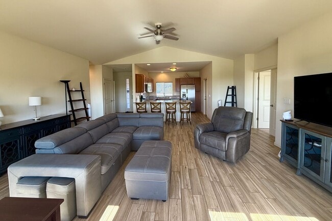 Building Photo - 3 Bedroom Home in Newer Gated Community in Waikoloa Village