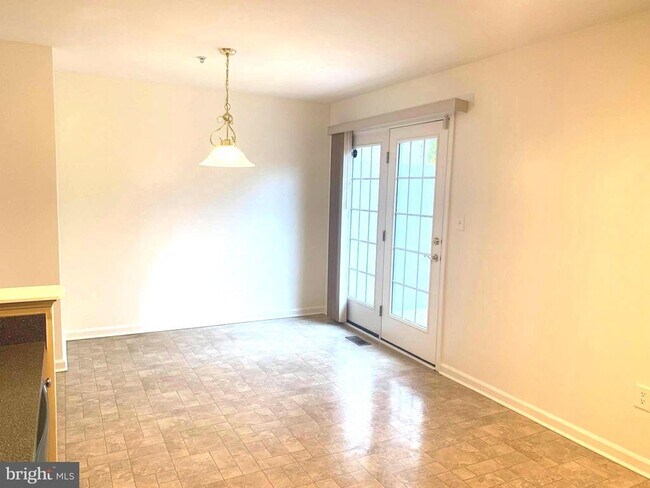 Building Photo - 7329 Granite Woods Ct