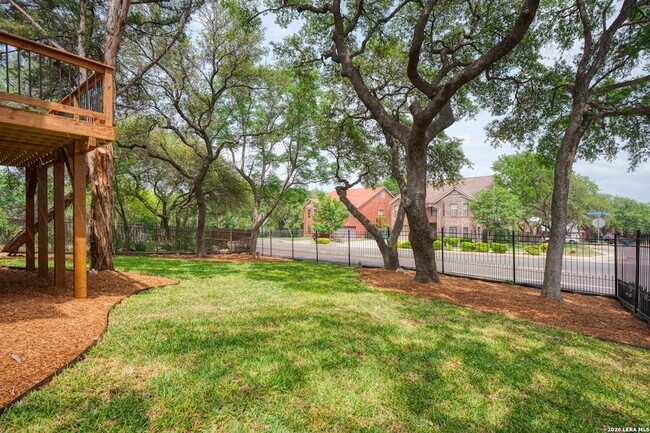 Building Photo - 10802 Winter Creek