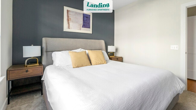 Building Photo - 305 Oberlin Rd