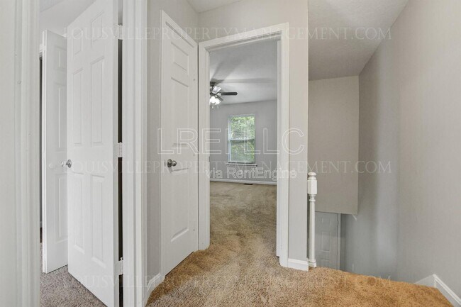 Building Photo - 3416 Clingstone Way