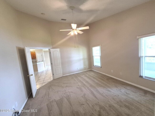 Building Photo - 1233 Foxridge Pl