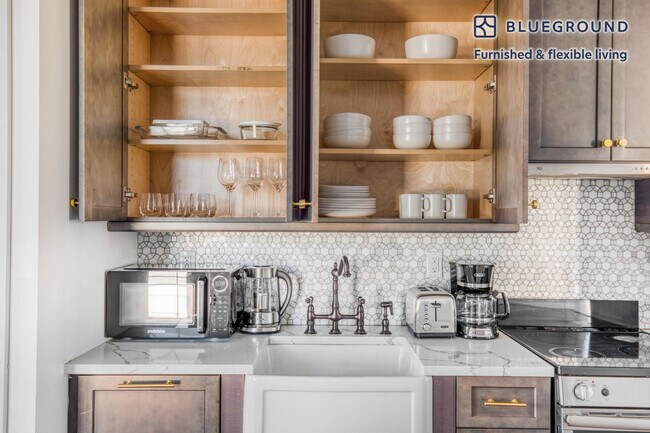 Building Photo - 187 Kent Ave