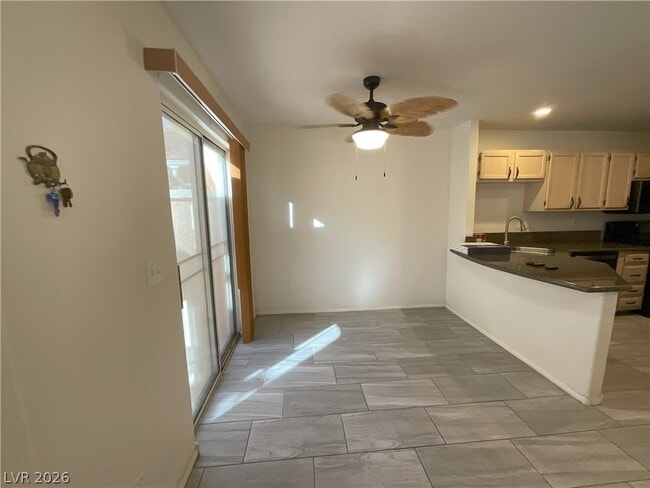 Building Photo - 509 Amber Sunset St